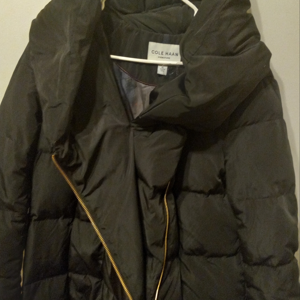 Woman's Cole Haan puffer coat..size XL..excellent condition..